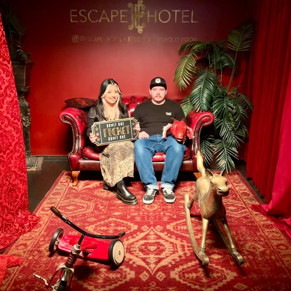 Meet your Posher - Picture 2 of 3